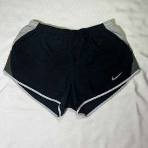 Nike (DRI-FIT) Woman Short